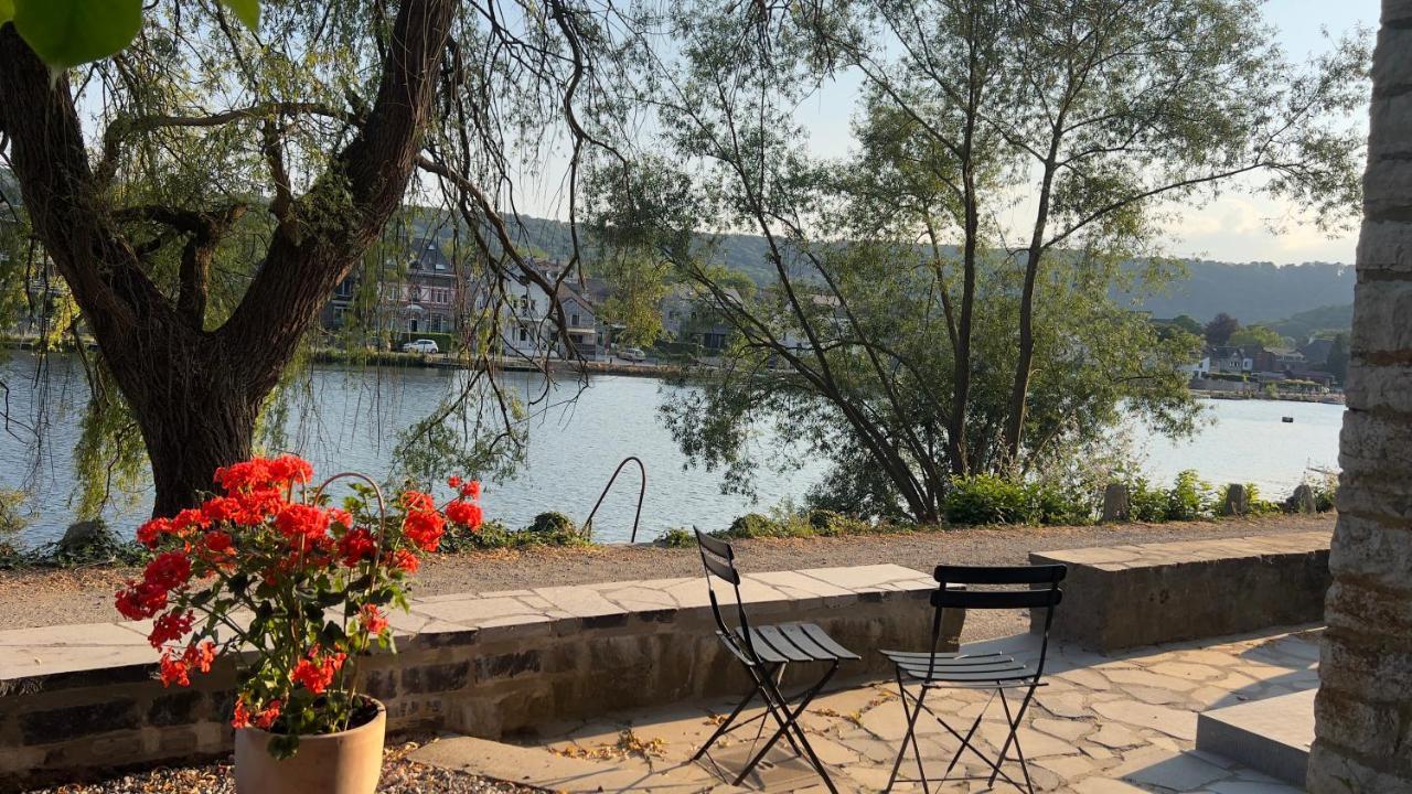 فيلا Pieds Dans L'Eau Private Wellness Bordure De Meuse Lustin المظهر الخارجي الصورة